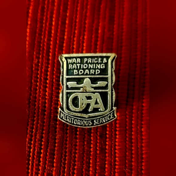 WW2 Meritorious Service Pin - Picture 1 of 4